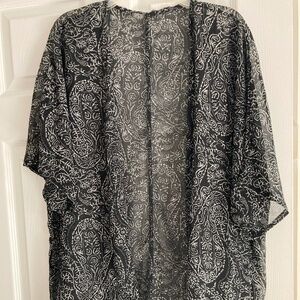 Beautiful one size wrap